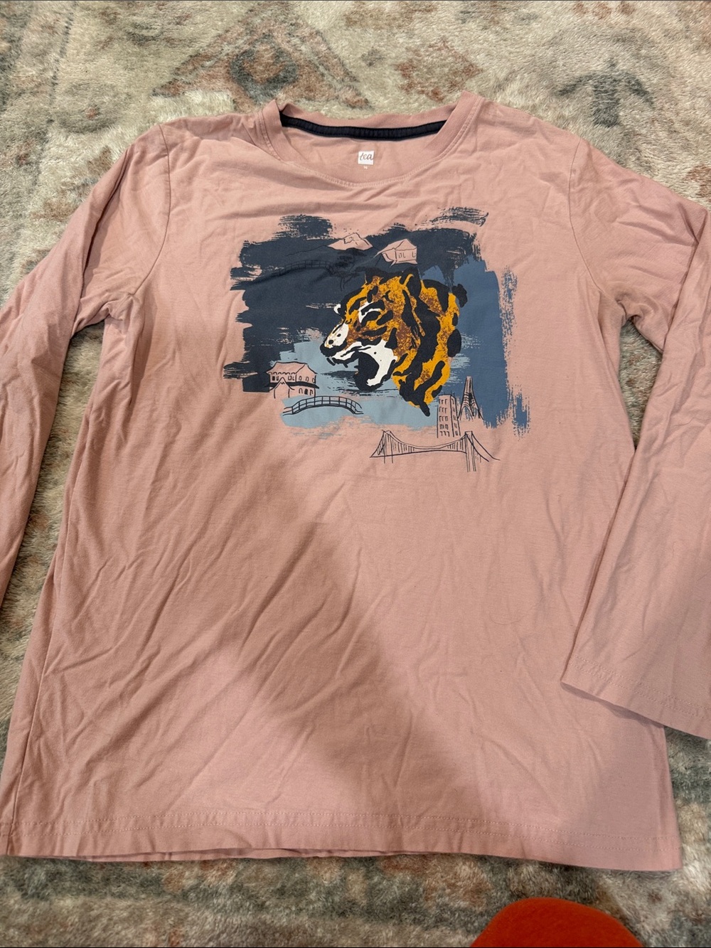 Tea collection l Long Sleeve Tiger Graphic Tee - Dusty Pink